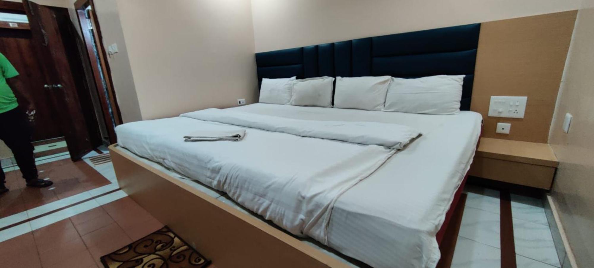 Hotel Ashray Пури Экстерьер фото