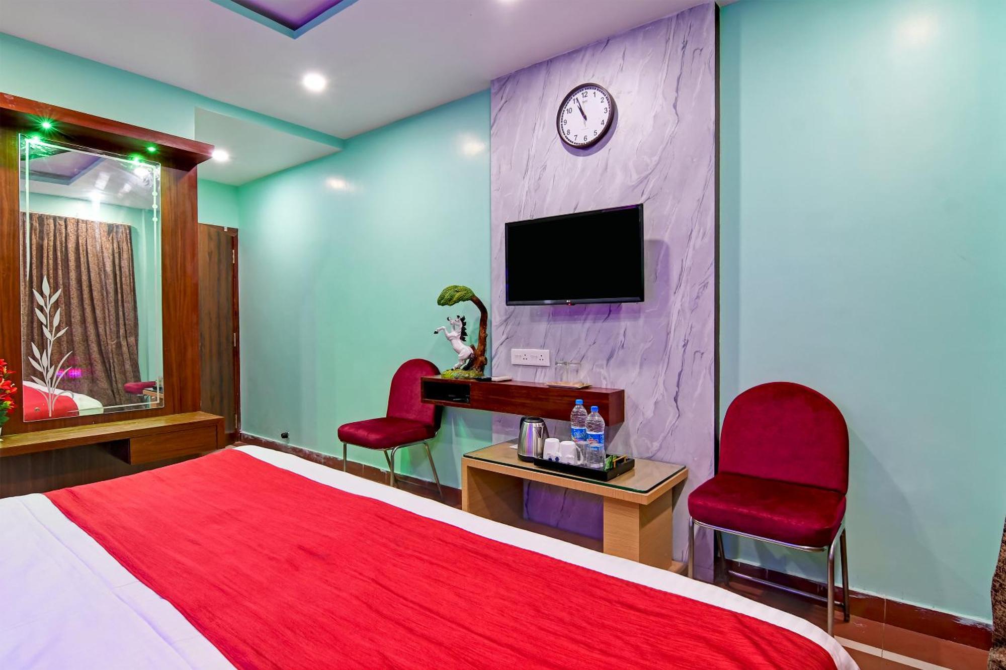 Hotel Ashray Пури Экстерьер фото